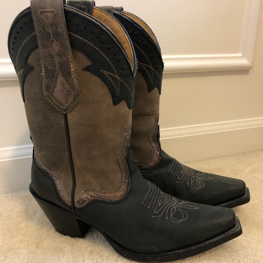Women’s cowboy boots